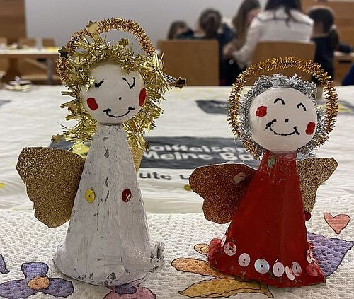 Adventbasteln / Pfarre Lochau